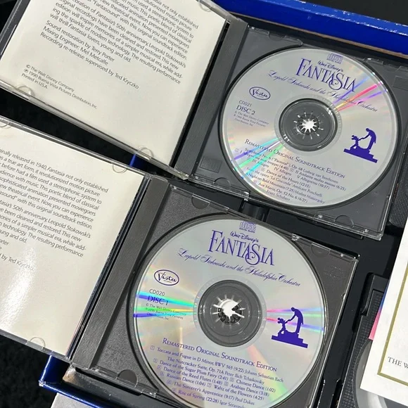 Walt Disney's Fantasia Deluxe Collector's Edition Set VHS DVD BOOK Certificate - Picture 9 of 10